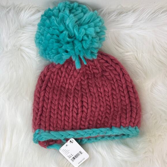 NWT! Poppy Mega Pom Beanie main image 12